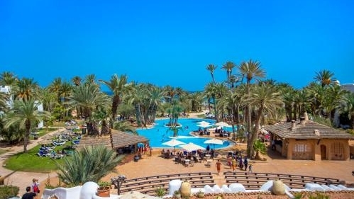 Tragédie d'une jeune femme : un voyage au Hammam Bougarra vire au cauchemar découvrez l'incroyable récit d'un voyage cauchemar au hammam, où détente et désastre s'entremêlent. plongez dans cette expérience inoubliable où les attentes se heurtent à la réalité, révélant les dessous d'un moment censé être relaxant.